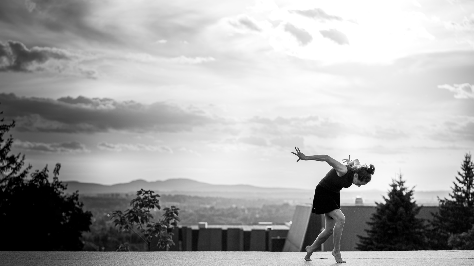 Danse Sherbrooke B&W (1920x1080)